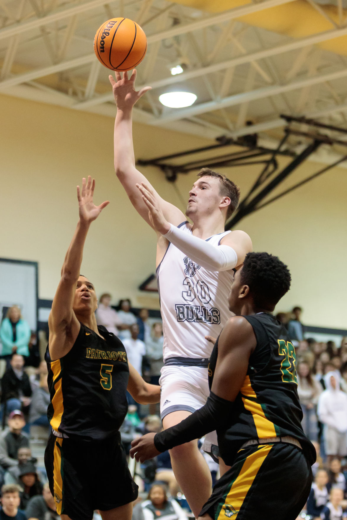 The Hickory Ridge Ragin' Bulls Host the Independence Patriots in a Southwestern Class 4A matchup.